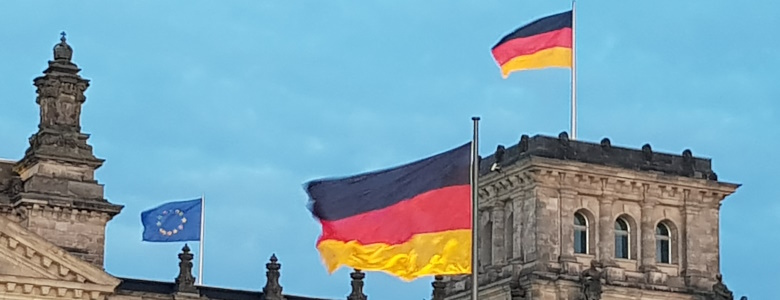 Flaggen auf dem Reichstag